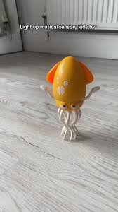 Electronic Dancing Squid - Smart Motion Detection Toy
